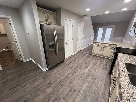 5th image of 3338 Stormello Ln