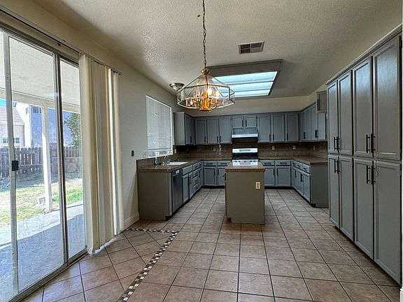 4th image of 1119 Klemeyer Cir