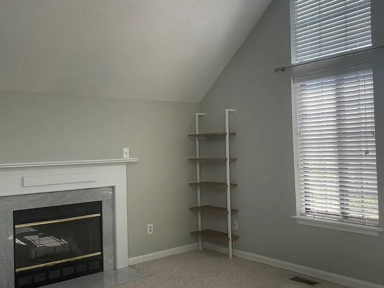 6008 Ellesmere Ct #F — Photo 14