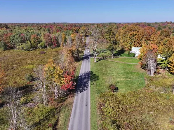 287 White Rd #8, Parish, NY 13131