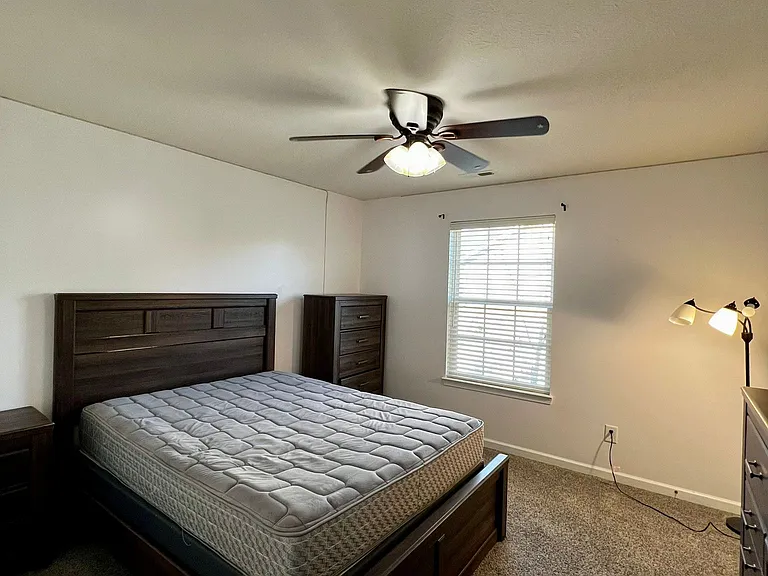 765 Fireside Dr — Photo 15