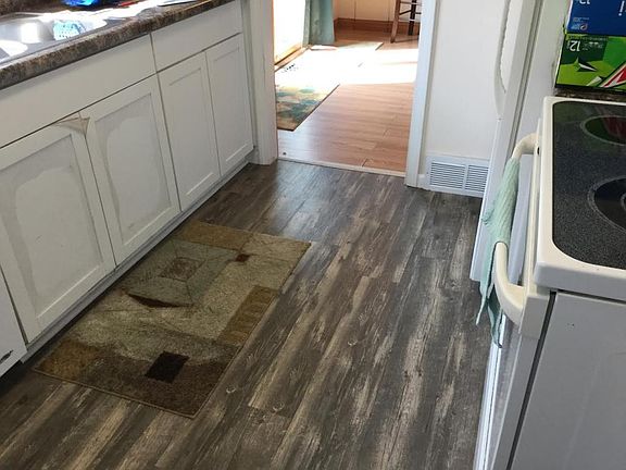 2nd image of 7501 Iris Dr N