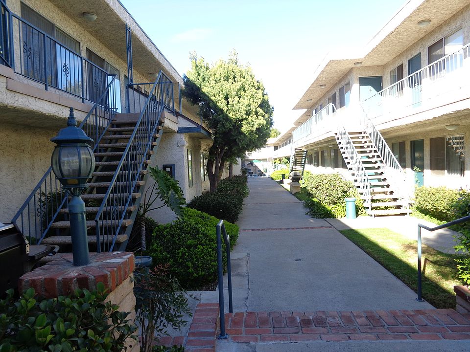 Collins Hacienda Apartment Rentals Tarzana, CA Zillow