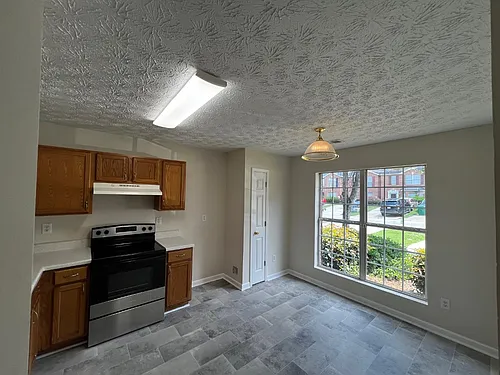 3153 Kingswood Gln Photo 1