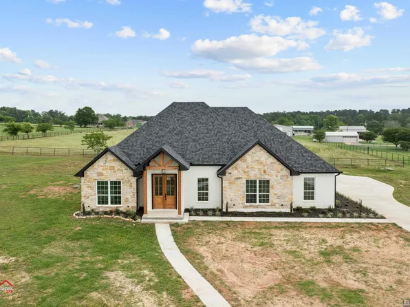 110 Winners Cir, Longview, TX 75602