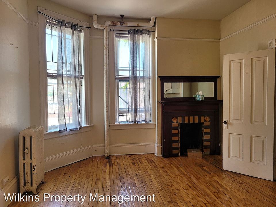 1st image of 1212 N Van Buren St APT 1