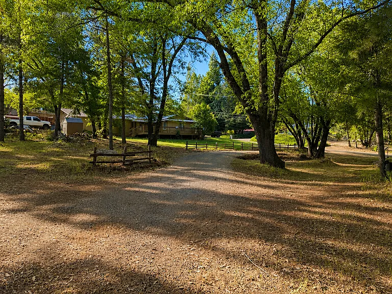 1249 Irish Mountain Rd — Photo 2