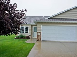 2229 33rd St S, Moorhead, MN 56560