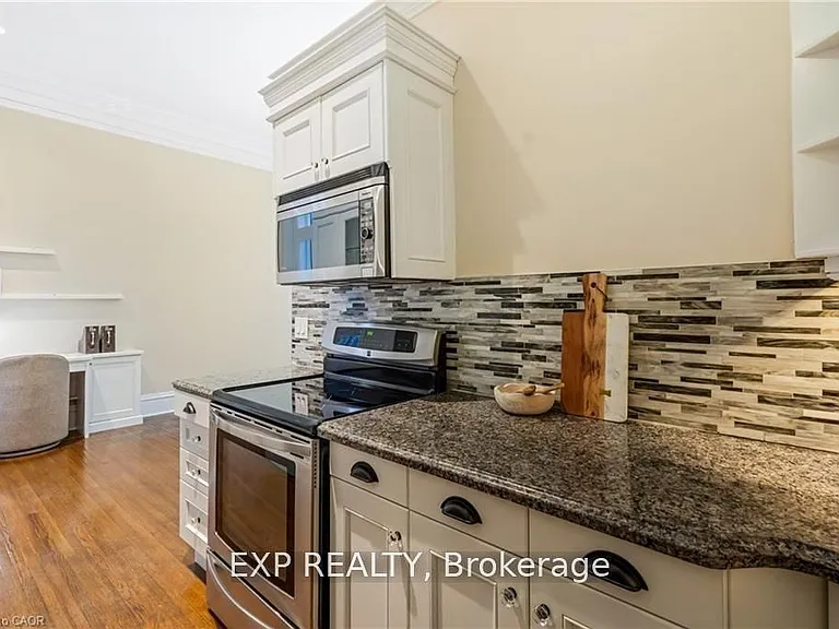 46 Herkimer St #2 — Photo 13