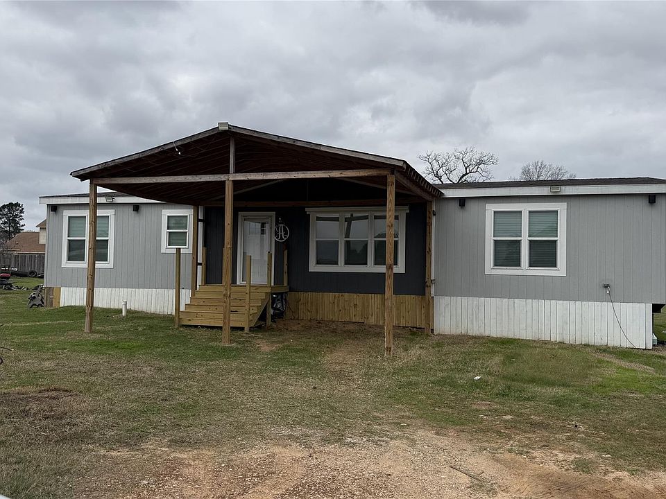 1st image of 421 Bower Ln