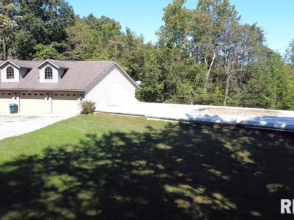 1907 Hoffman Rd, Murphysboro, IL 62966