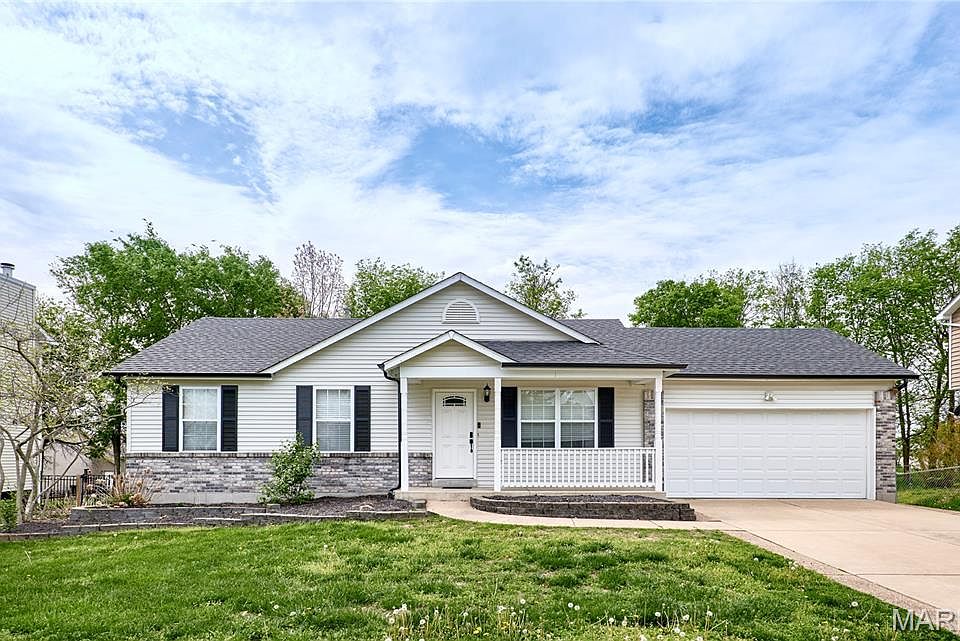 1st image of 206 Cherrywood Parc Dr