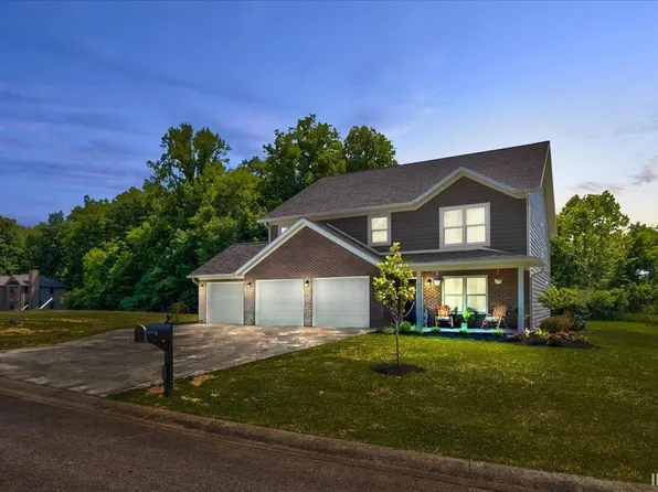 825 Spyglass Hill Dr, Bedford, IN 47421