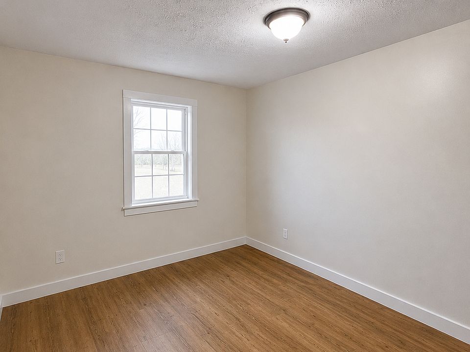 2nd image of 96 South St APT 102