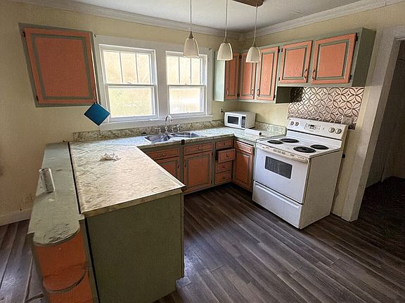 2nd image of 164 Williams Hollow Rd