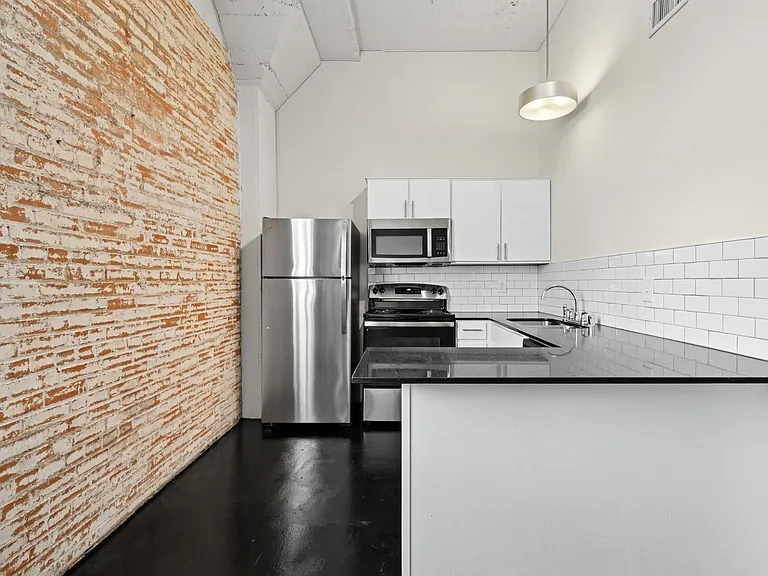 Deep Ellum Lofts — Photo 95