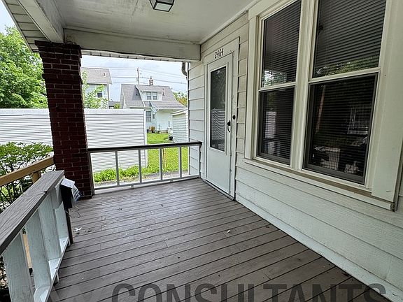 4th image of 2464 Indiana Ave #2464