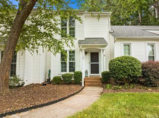 107 Pickett Ln, Cary, NC 27511