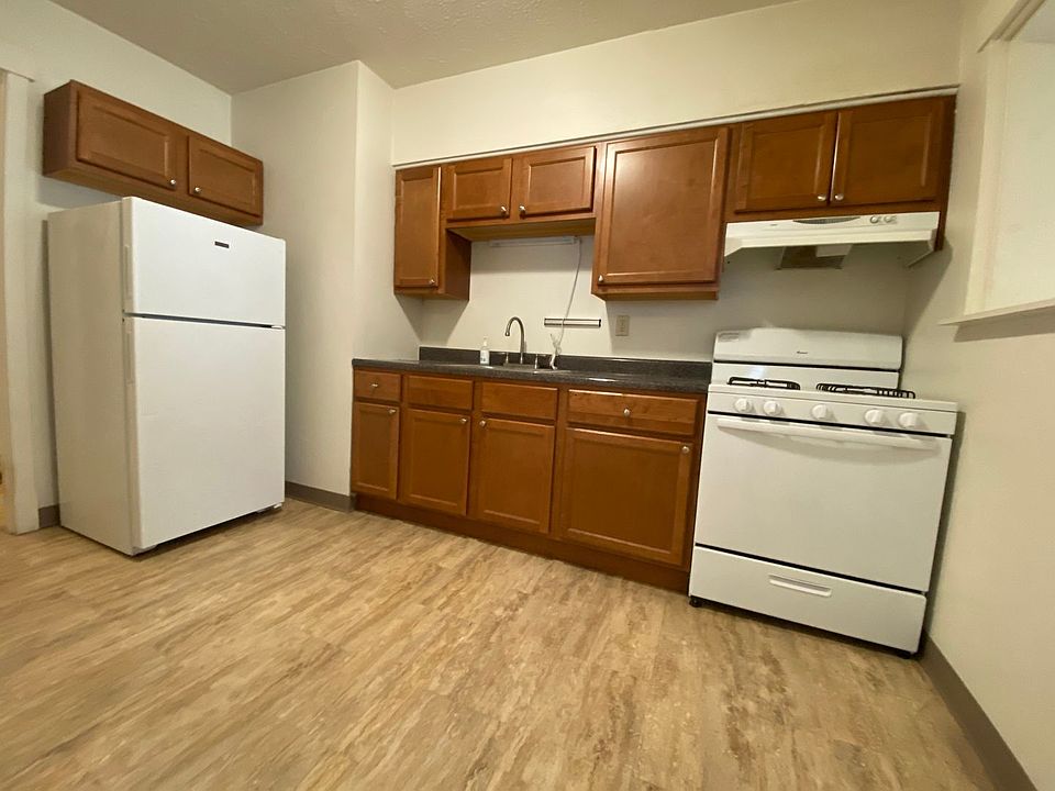 1st image of 4116-4127 Murray Ave #41161