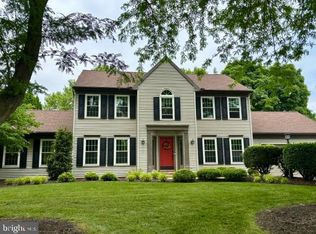557 Magnolia Dr, Lititz, PA 17543