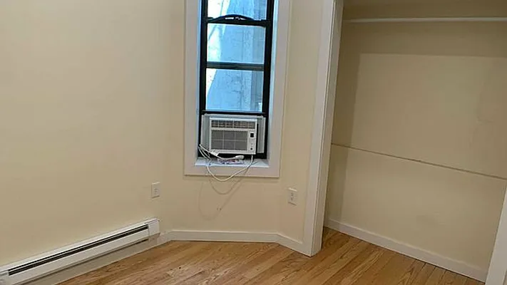 Rented by Nooklyn NYC LLC | media 25