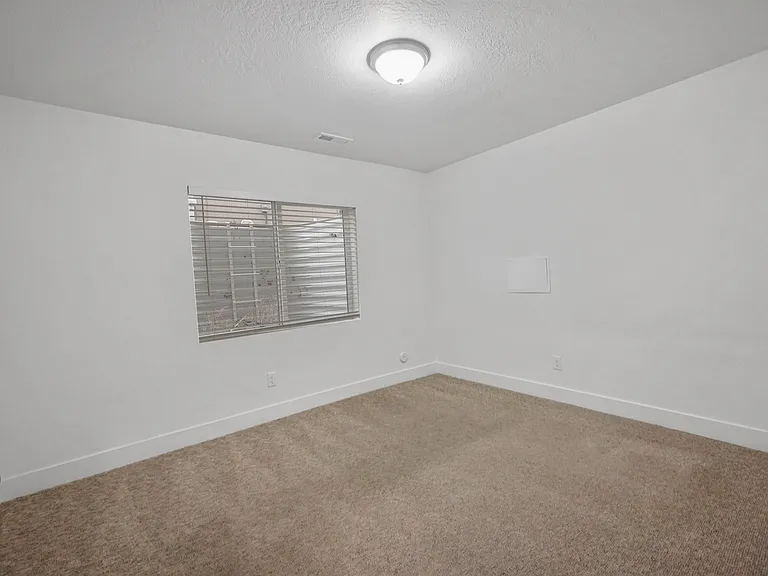 2049 N 3930 W — Photo 8