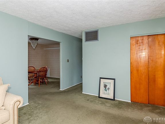 5th image of 2713 Nacoma Pl