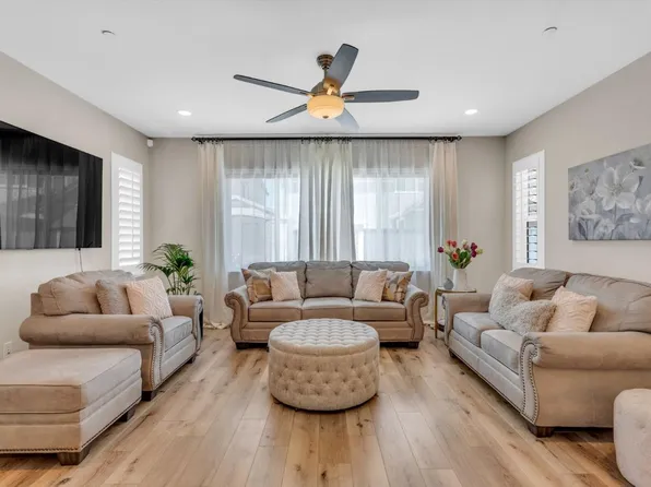 904 Winddrift Way, Oakley, CA 94561