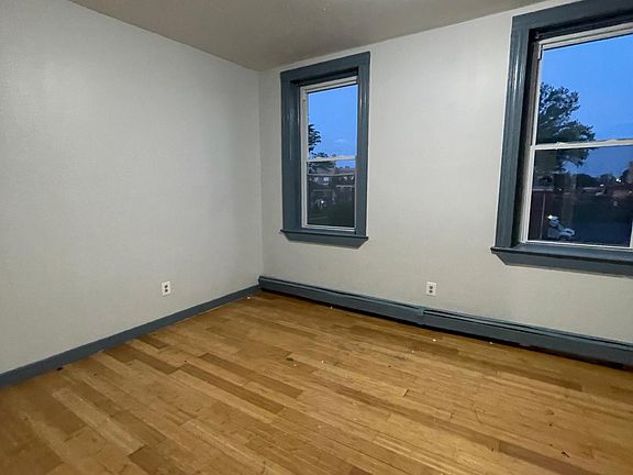 5th image of 11 Ellington St #2
