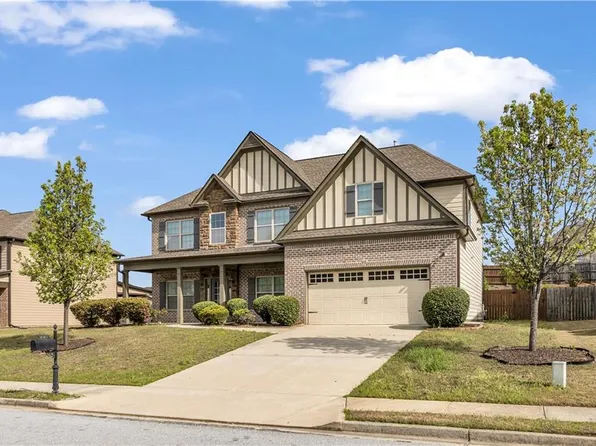 2626 Holden Spring Dr, Dacula, GA 30019