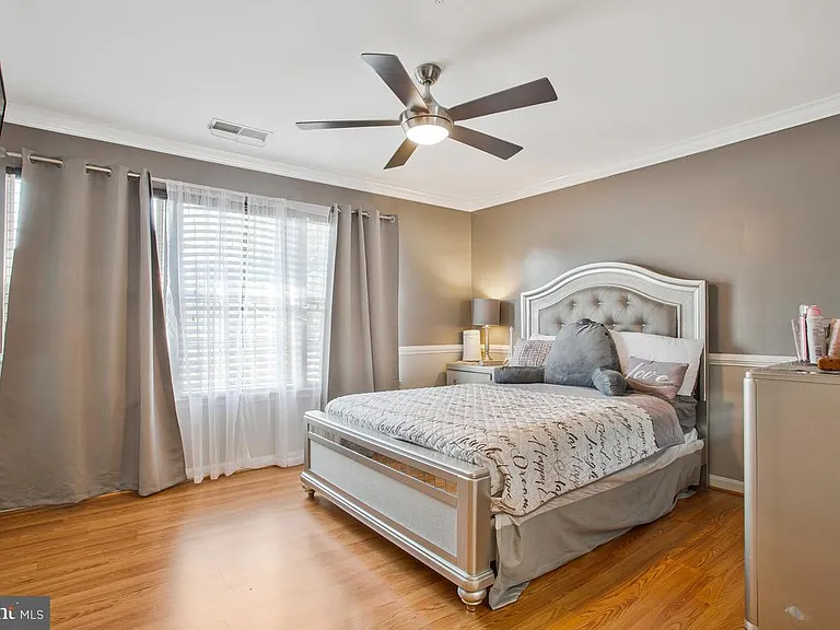 13902 Barrington Ln — Photo 20