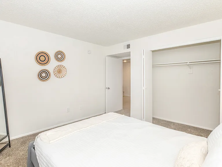 Residences at Medical — Photo 5