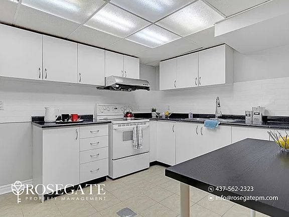 2nd image of 1885 Fairport Rd #2
