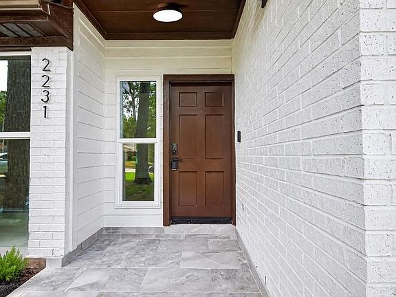 2nd image of 2231 Rolling Glen Dr