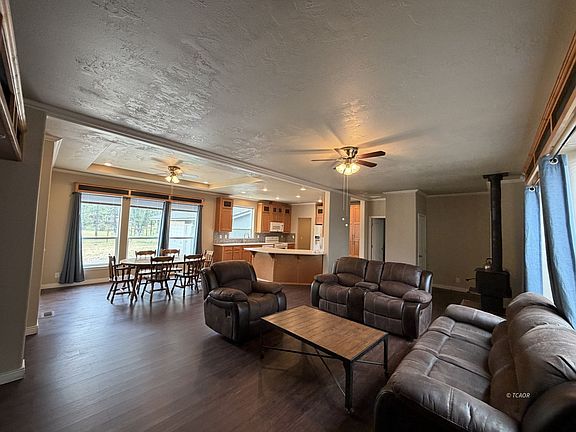 2nd image of 241 Madrone Ave