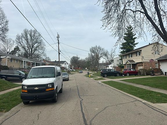 4th image of 3253 Bellacre Ct