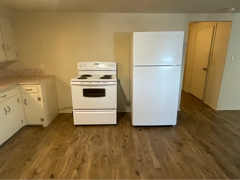 102 W Main St #2A — Photo 18