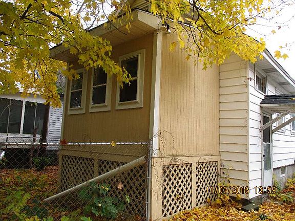 3rd image of 429 Warner Ave