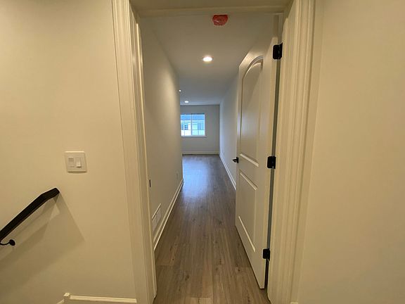 5th image of 2486 Dawes Pl