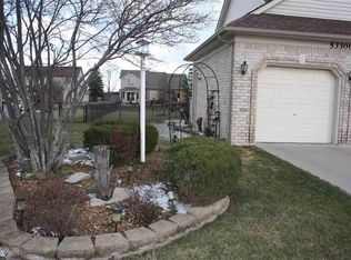 53300 N Foster Rd, Chesterfield, MI 48051