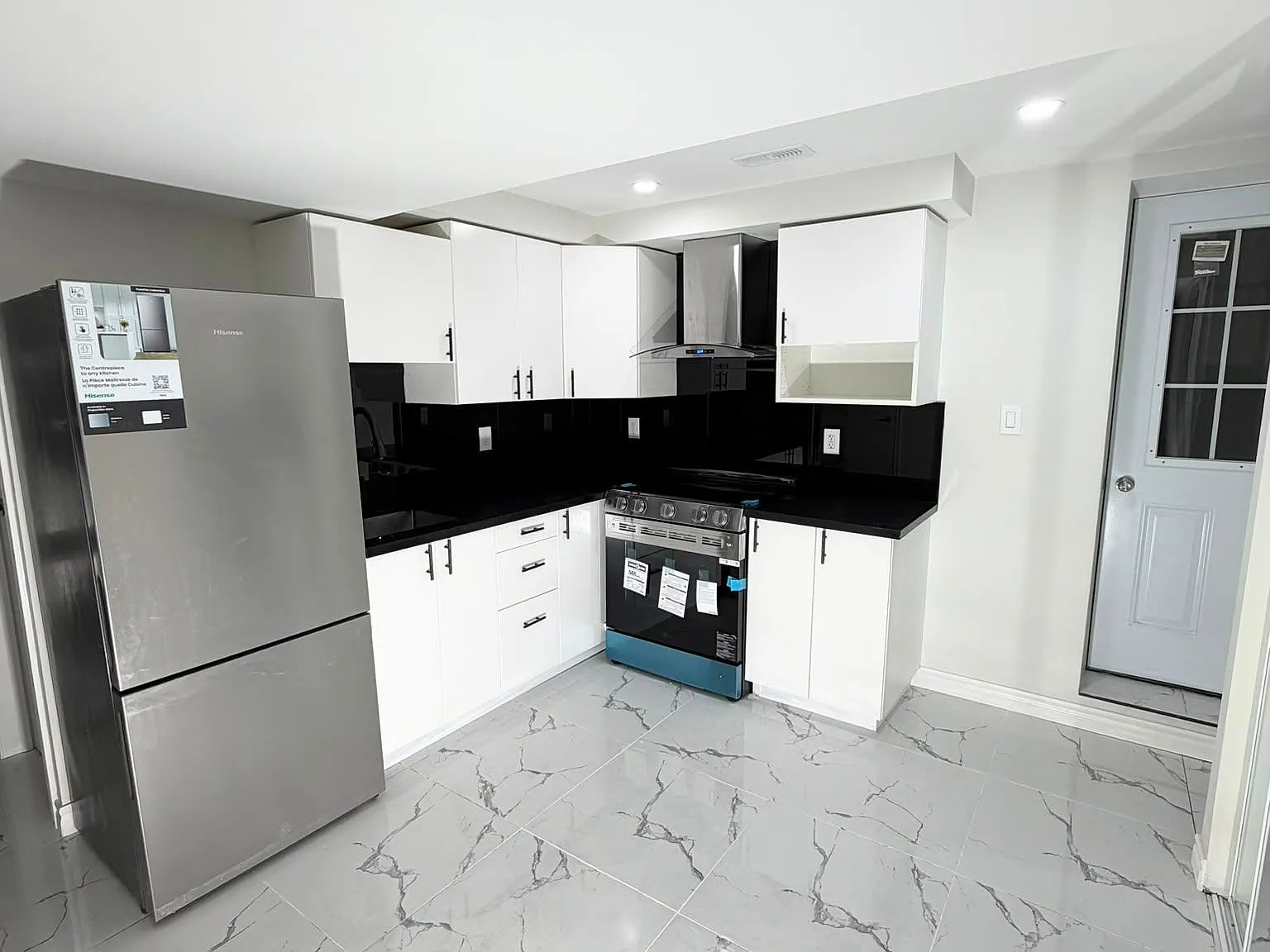 2 bed, $1,750 — Photo 1