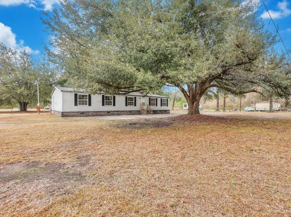 478 Eagle Dr, Ridgeville, SC 29472