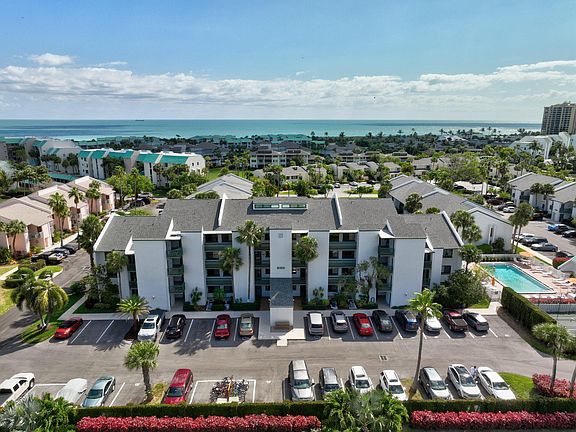 4th image of 2400 S Ocean Drive #6434