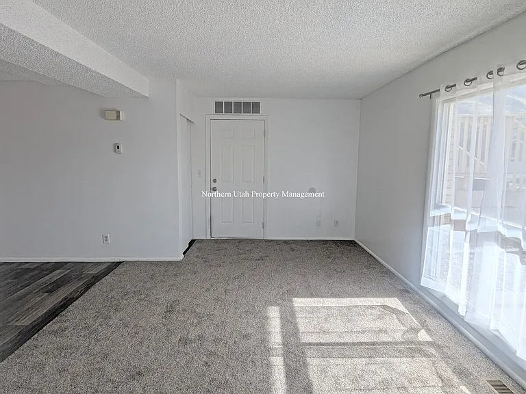 1052 Healy St — Photo 3