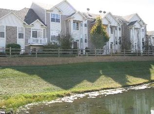 865 Summit Creek Dr, Shorewood, IL 60404