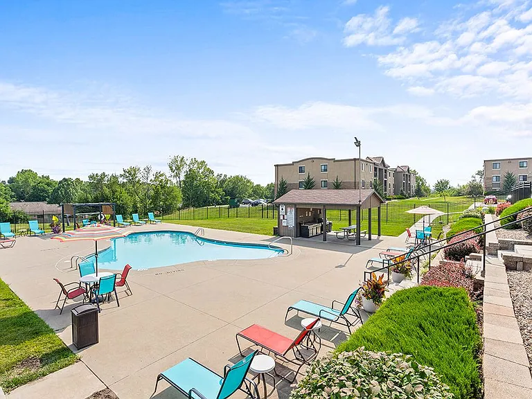 Resort-Inspired Pool & Sundeck