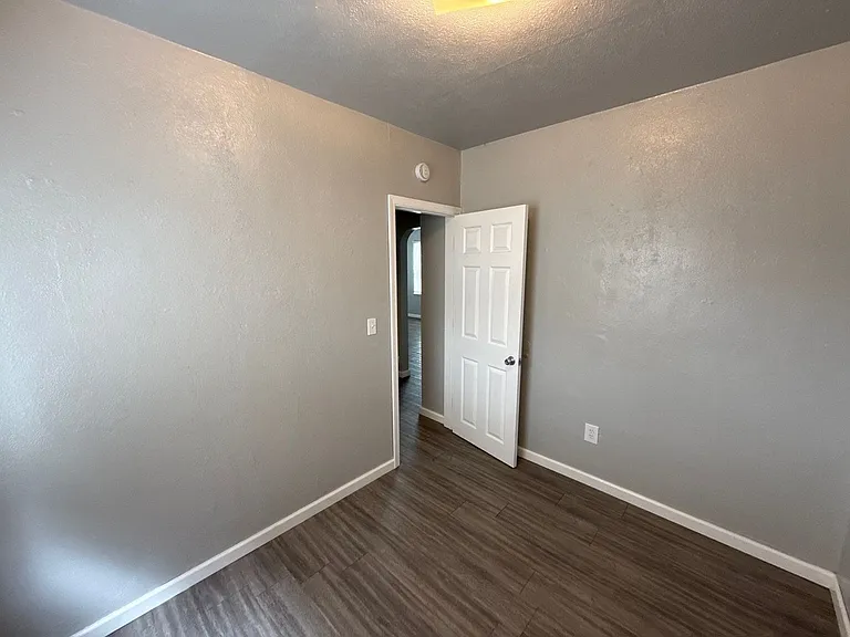 1237 Nandina St #1 — Photo 20
