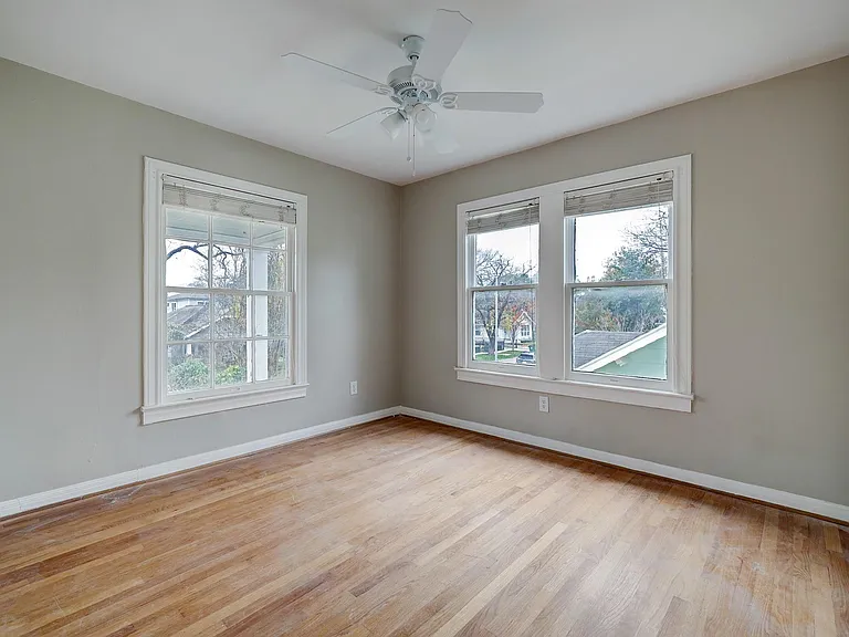 827 Le Green St — Photo 17