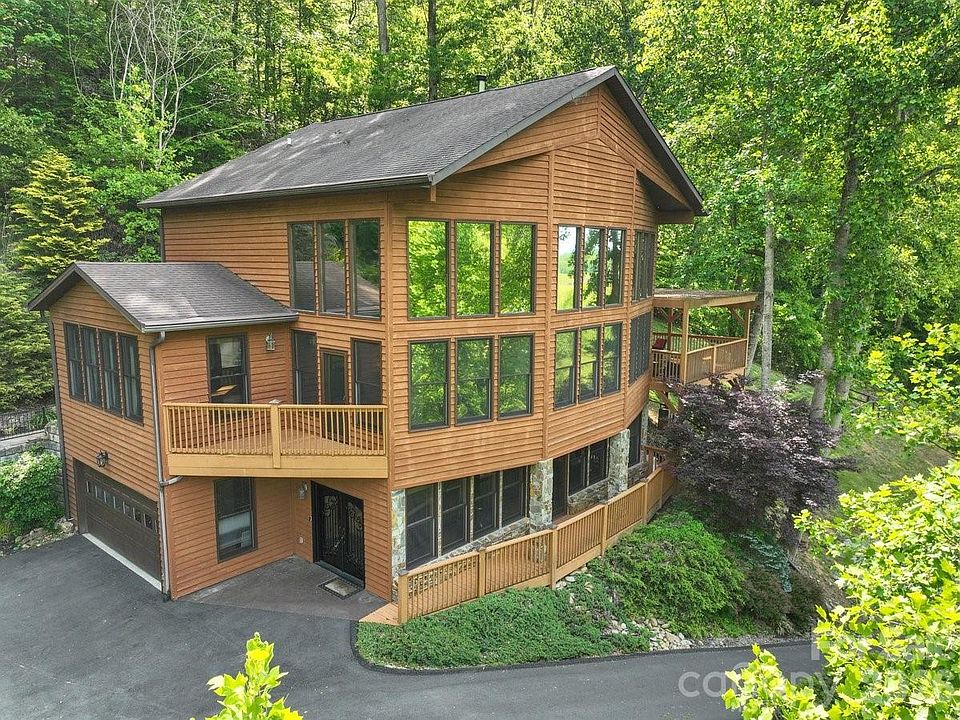 1st image of 52 Mountain Park Dr