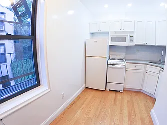 Rented by Urban Real Estate Inc